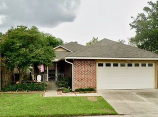 1414 Magnolia Ridge Dr, Baton Rouge, LA 70816