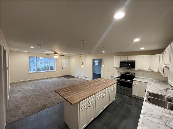 5th image of 2522 Gass Ave