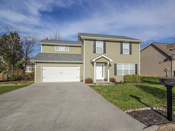 2nd image of 7820 Princeton Falls Ln