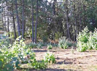 702 E 1st St, Deer Park, WA 99006