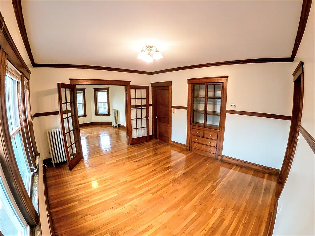 Building Photo - 298 Chestnut Ave #3