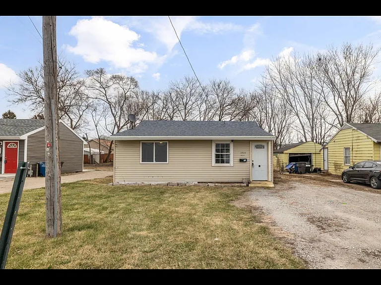 1411 Delaware Ave — Photo 1