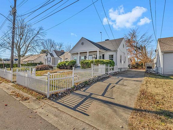 3rd image of 1918 Windsor Ave