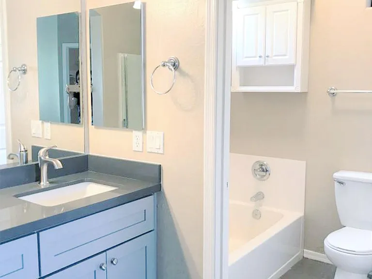 3618 W Marconi Ave — Photo 14