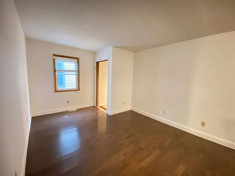 Chittenden Ave 76 MLR — Photo 26