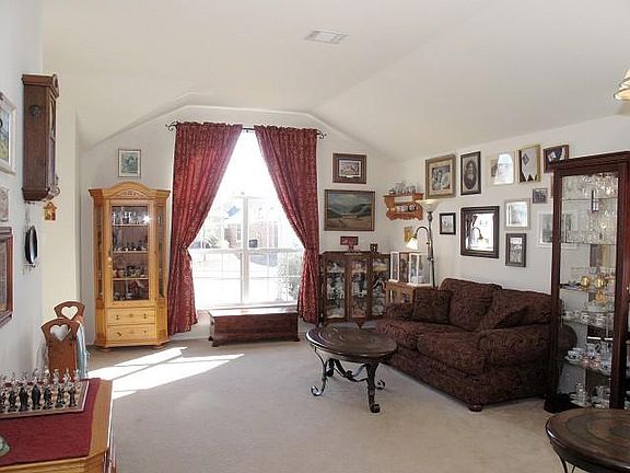 3rd image of 9021 Heartwood Dr