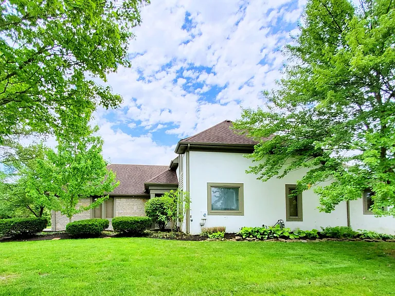 5990 Kirkwall Ct W — Photo 4