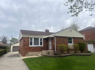 2447 S 5th Ave, Riverside, IL 60546