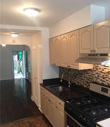 2nd image of 11615 Nashville Blvd