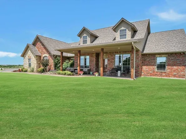 1404 SE Skyline Dr, Lawton, OK 73501