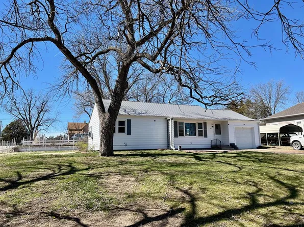 321 S Commercial St, Mankato, KS 66956