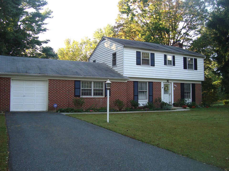 1st image of 1400 Saratoga Dr
