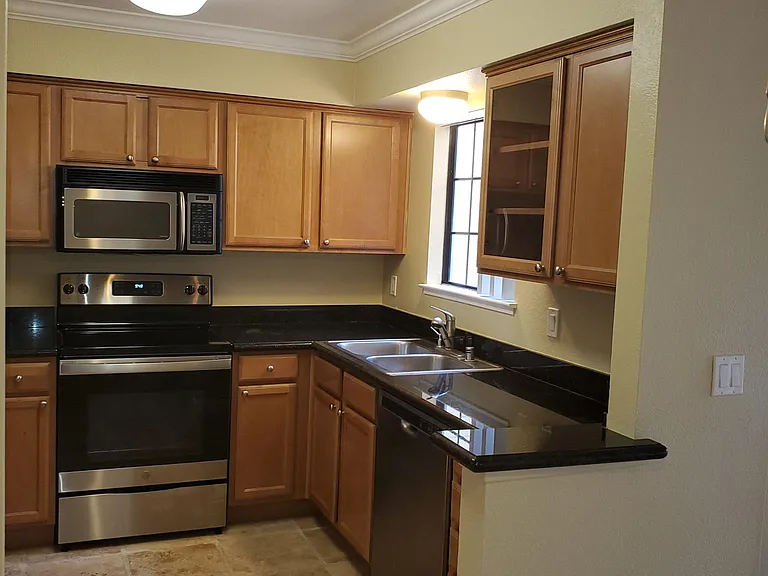 182 Eastridge Dr — Photo 30
