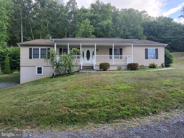 34 Wood Ln, Shermans Dale, PA 17090