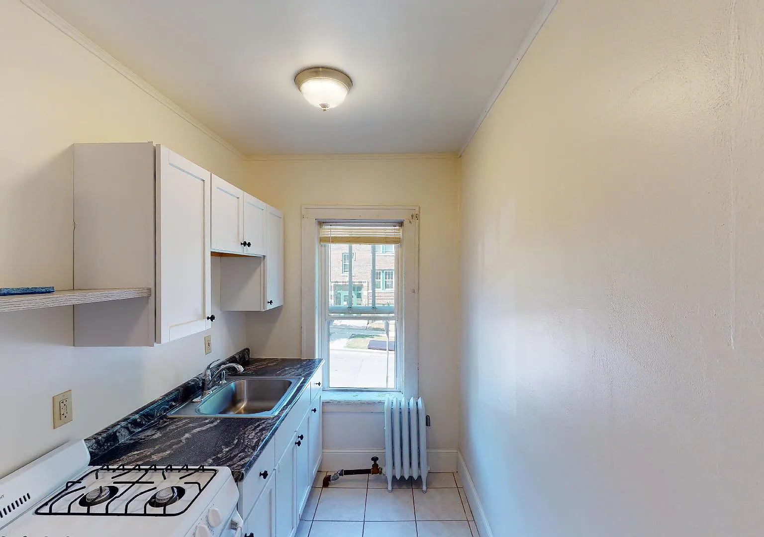 2 bed, 1.0 bath, 720 sqft, $1,650 — Photo 4