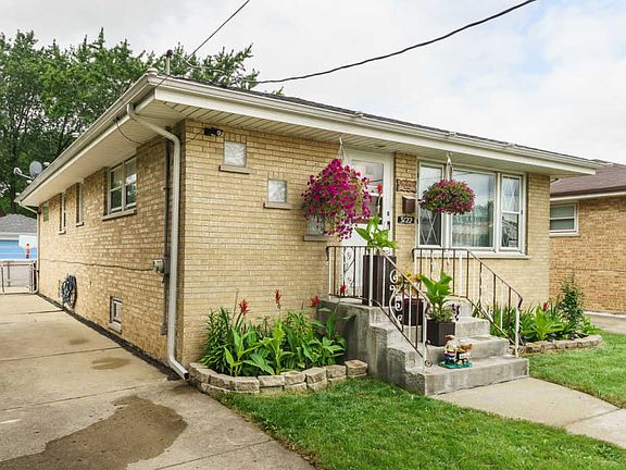 3rd image of 3122 Lee St