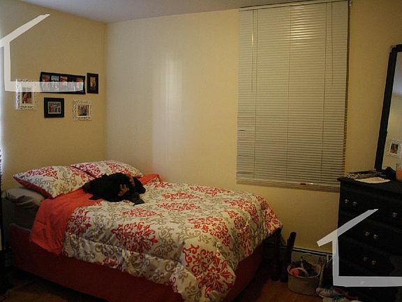 5th image of 215 Saint Paul St #3TD