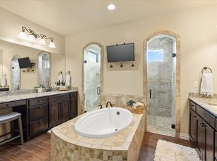 102 Brock Ct, Millsap, TX 76066