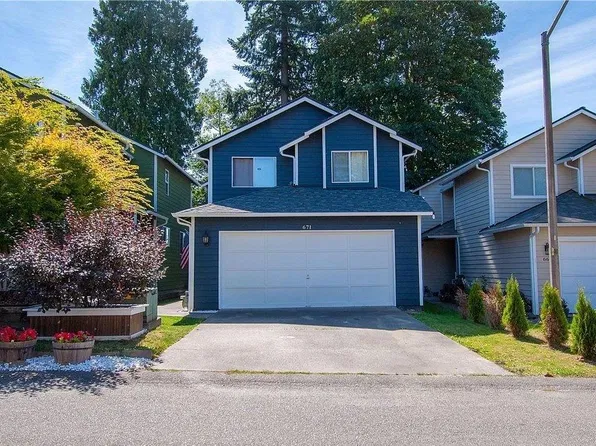 671 NE Flagstone Ln, Bremerton, WA 98310