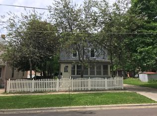 634 Cleveland St, Aurora, IL 60505