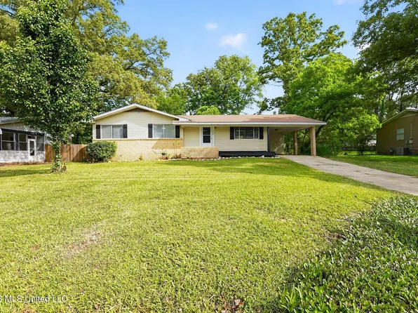 330 Mary Ann Dr, Pearl, MS 39208