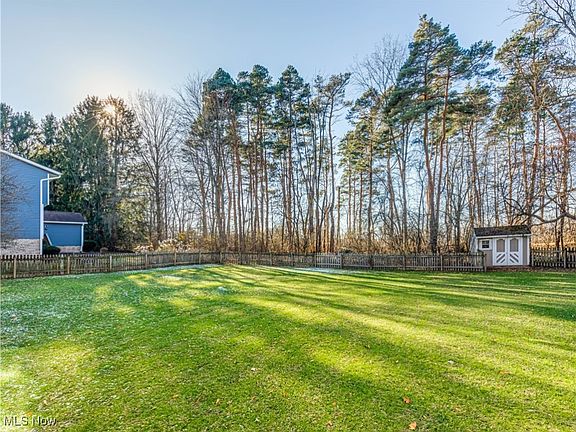 4th image of 489 Beaverbrook Dr