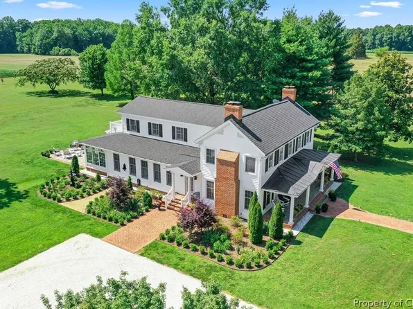 982 Owl Town Rd, Callao, VA 22435
