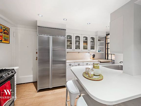 3rd image of 444 E 52nd St APT 6F