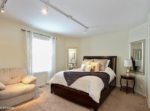 5th image of 1305 Orleans Dr #1305