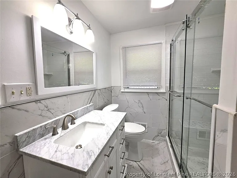 216 Country Club Dr — Photo 23