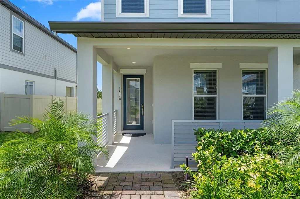 4 bed, 2.5 bath, 2062 sqft, $3,295 — Photo 4
