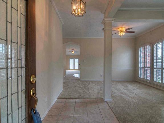 4th image of 1110 Cheddar Ridge Dr