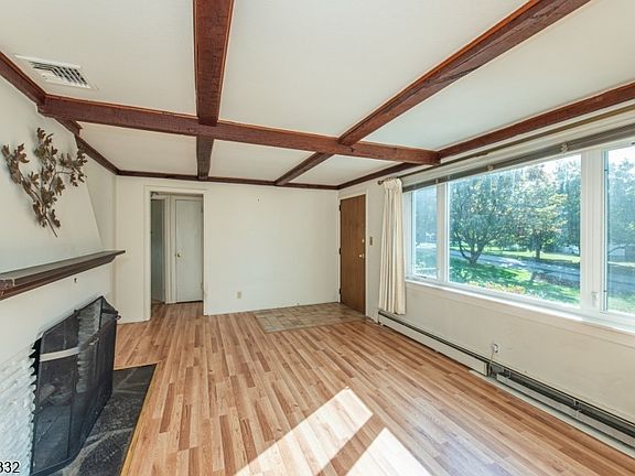 5th image of 66 HUNTERS LANE