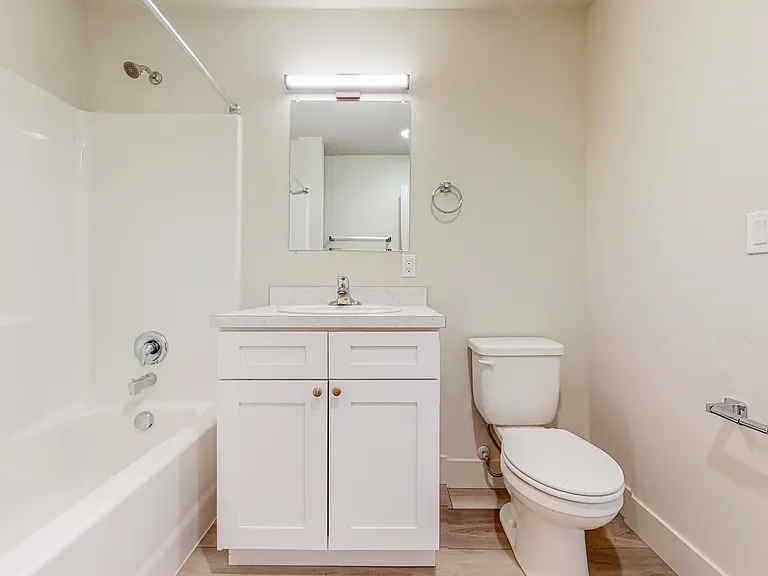 Skyview Lofts — Photo 9