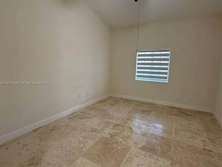3227 NE 11th Dr #3227 — Photo 7