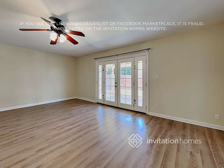 2421 E Sylvia St — Photo 4
