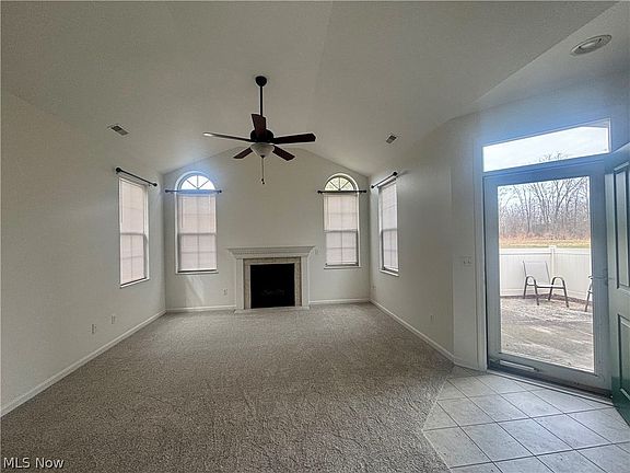 5th image of 404 River Glen Dr NE