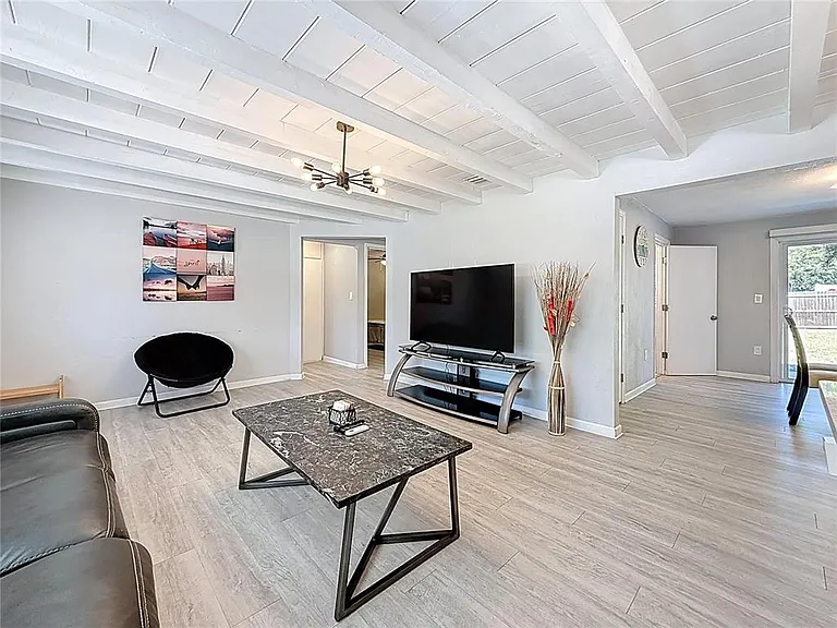 1408 Rogers St — Photo 8
