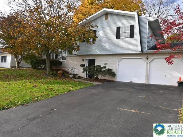 314 Saucon Ln, Coopersburg, PA 18036