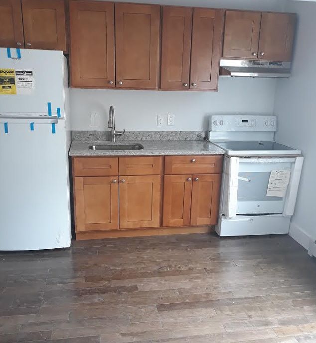 2nd image of 875 Hornaday Pl #5B