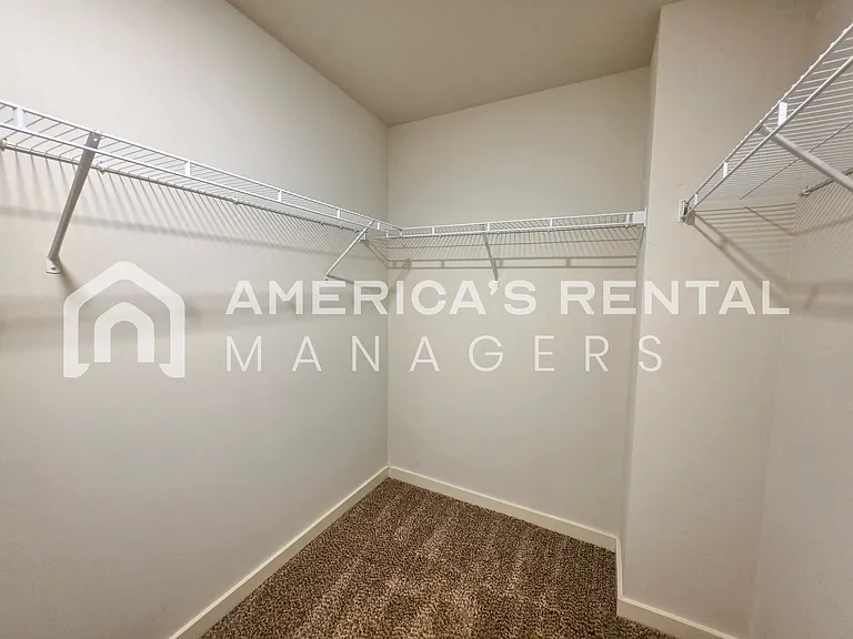 680 The Heights Ln — Photo 49