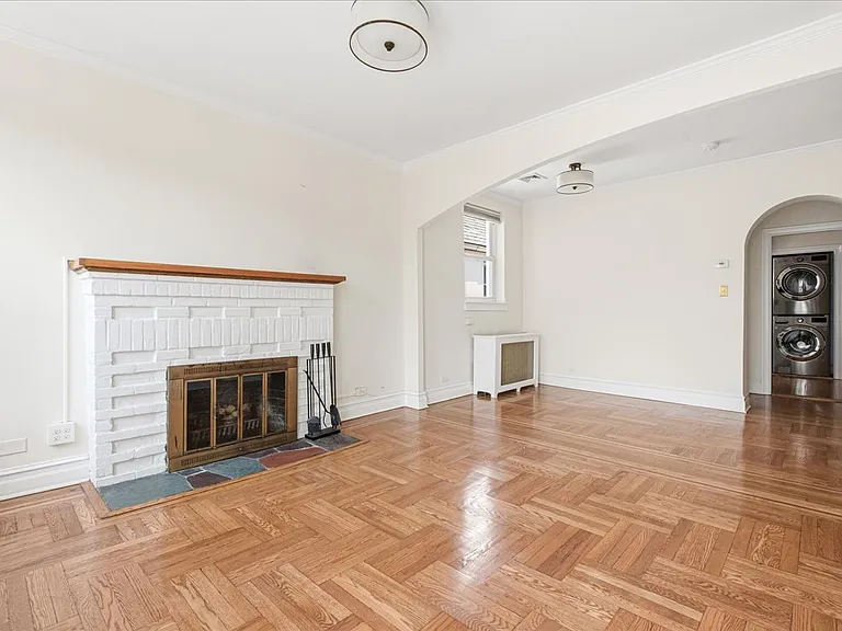 68-11 Clyde St #2 — Photo 9