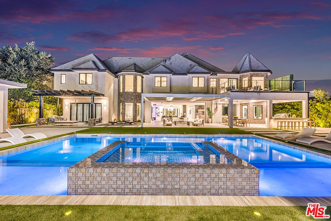 20620 Chatsboro Dr, Woodland Hills, CA 91364 Zillow