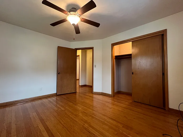 2250 S Virginia Ave — Photo 16