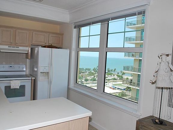 3rd image of 750 N Tamiami Trl Unit 1502