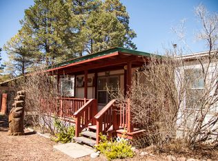 2066 Grey Squirrel Trl, Overgaard, AZ 85933
