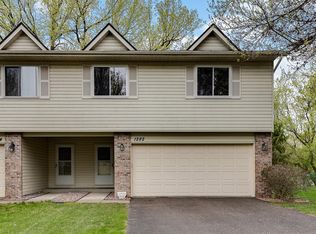1282 Edgehill Ct, Saint Paul, MN 55109