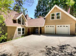 41092 Woodridge Ln, Shaver Lake, CA 93664