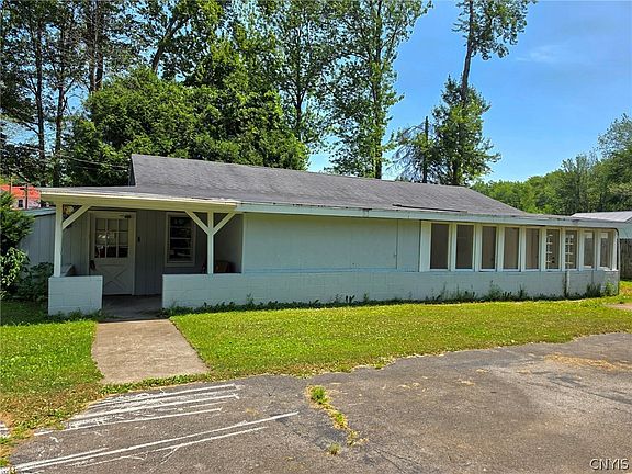 3rd image of 712 Myrtle Ave
