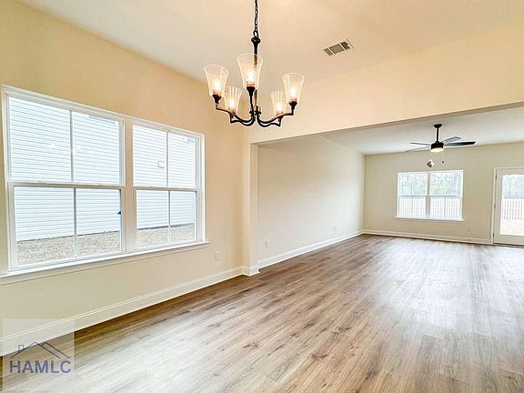 4th image of 275 Boundary Hall Way
